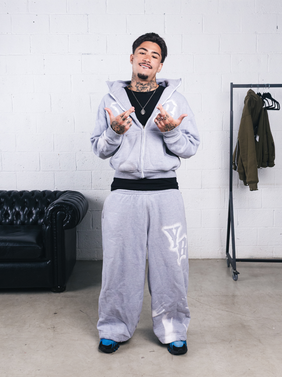 Calça Moletom VSC x YBueno Cinza - VSC WEAR