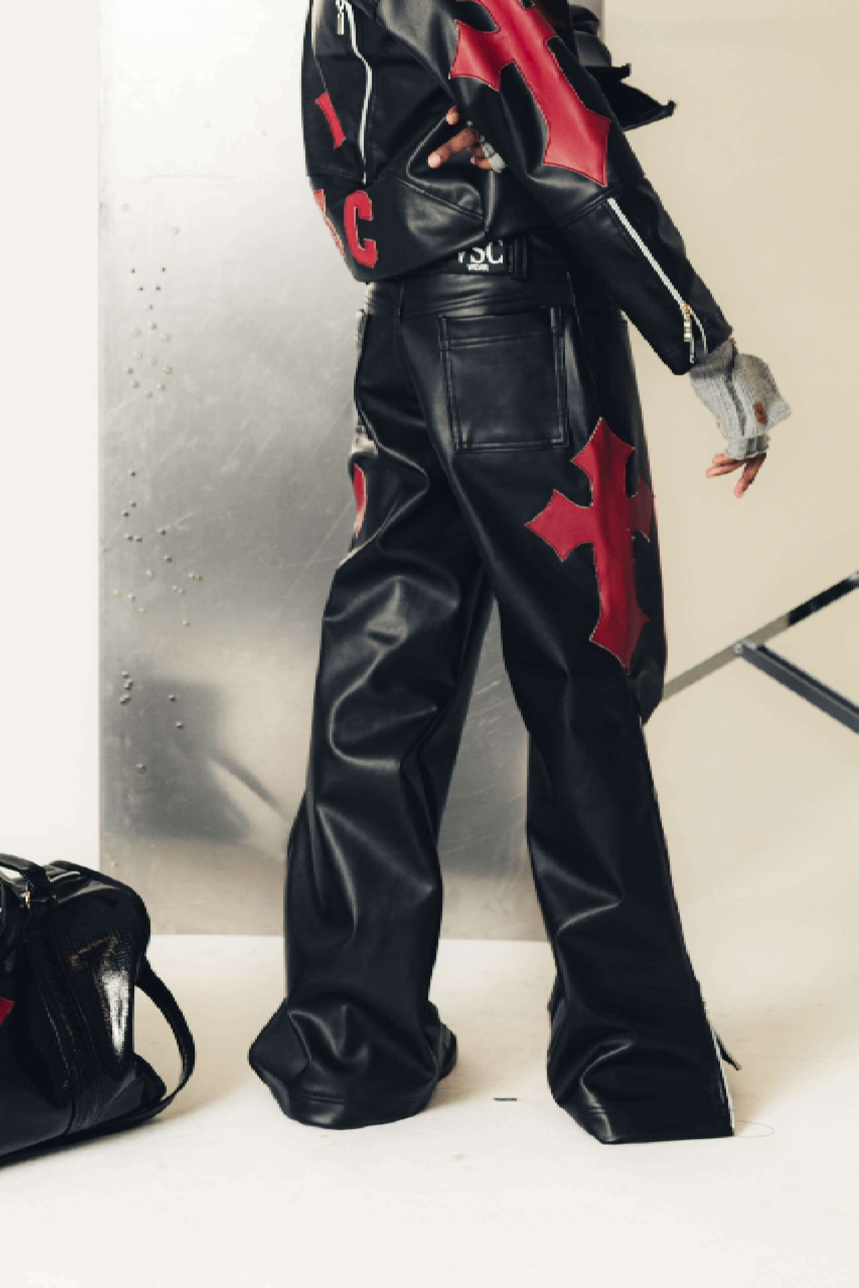 Calça Crossfire Leather Unissex